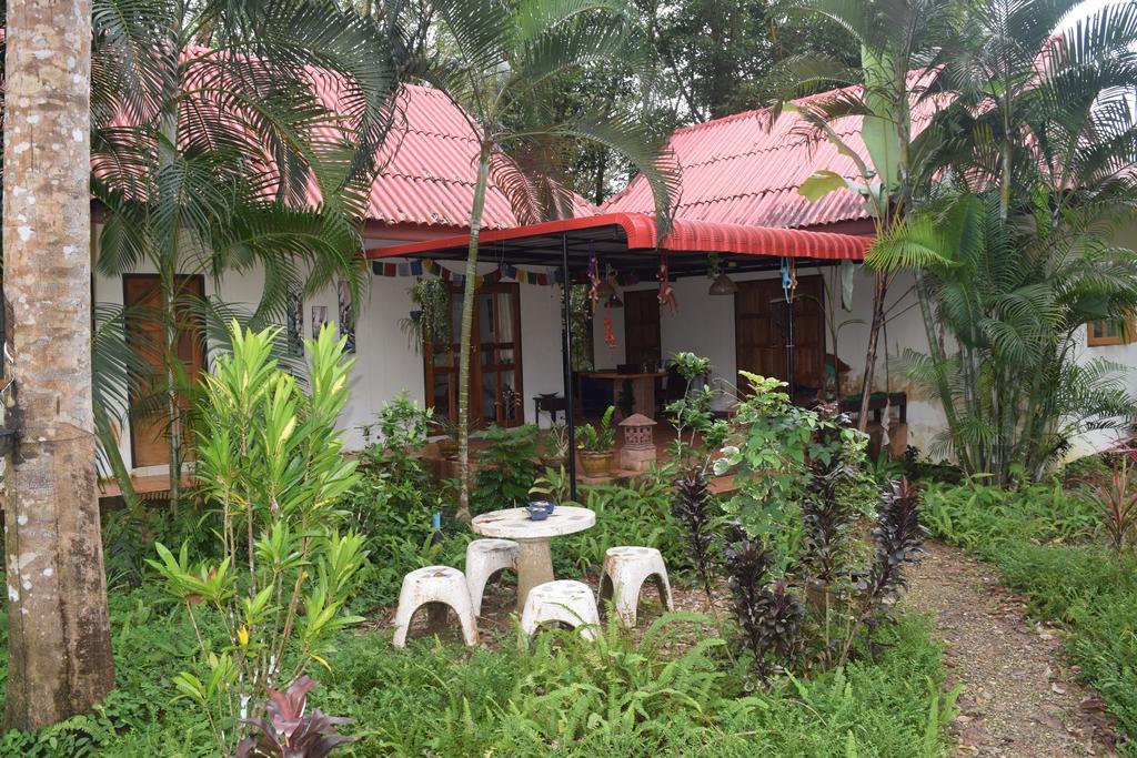 Manora Garden Hotell Phang Nga Exteriör bild